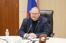 Порядка 1,5 млрд рублей направлено на поддержку семей с детьми, - губернатор Порядка 1,5 млрд рублей направлено на поддержку семей с детьми, - губернатор