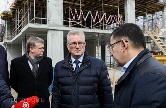 Губернатор осмотрел строящиеся дома, предназначенные для переселения граждан из аварийного жилья Губернатор осмотрел строящиеся дома, предназначенные для переселения граждан из аварийного жилья