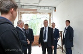 Губернатор оценил ход капитального ремонта здания амбулатории врачей общей практики на улице Пионерской