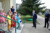 Надо вкладывать как можно больше средств в ремонт детских садов и школ, - Иван Белозерцев Надо вкладывать как можно больше средств в ремонт детских садов и школ, - Иван Белозерцев