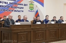 Олег Мельниченко отметил эффективность совместных действий общественных формирований и полиции Олег Мельниченко отметил эффективность совместных действий общественных формирований и полиции