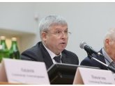 Виктор Кидяев: Муниципальные уставы нужно облегчить Виктор Кидяев: Муниципальные уставы нужно облегчить