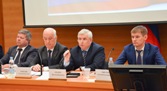 Столицы регионов предложат поправки в федеральные законы Столицы регионов предложат поправки в федеральные законы