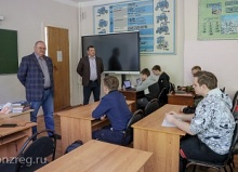 Губернатор поручил готовить к ремонту учреждения образования в Сосновоборске Губернатор поручил готовить к ремонту учреждения образования в Сосновоборске