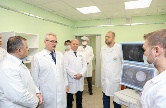 Новое оборудование позволит оказывать пациентам областной больницы высокотехнологичную медпомощь, - губернатор 