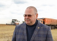 В Пензенской области намолотили 3 млн тонн зерна, - Олег Мельниченко В Пензенской области намолотили 3 млн тонн зерна, - Олег Мельниченко