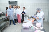 Иван Белозерцев поручил организовать мастер-классы для кондитеров из районов области Иван Белозерцев поручил организовать мастер-классы для кондитеров из районов области
