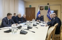 Олег Мельниченко принял участие в совещании под председательством Дмитрия Медведева Олег Мельниченко принял участие в совещании под председательством Дмитрия Медведева