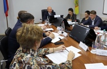 Участники заседания Круглого стола приняли решение выйти с инициативой по регламентации детского питания по качеству