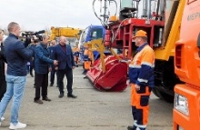 В 2022 году планируется привести в порядок свыше 600 км муниципальных автодорог, – Олег Мельниченко В 2022 году планируется привести в порядок свыше 600 км муниципальных автодорог, – Олег Мельниченко