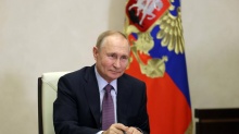 Владимир Путин поздравил всех причастных с днем местного самоуправления. Владимир Путин поздравил всех причастных с днем местного самоуправления.