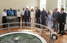 Олег Мельниченко и Надежда Преподобная открыли обновленный пензенский планетарий Олег Мельниченко и Надежда Преподобная открыли обновленный пензенский планетарий